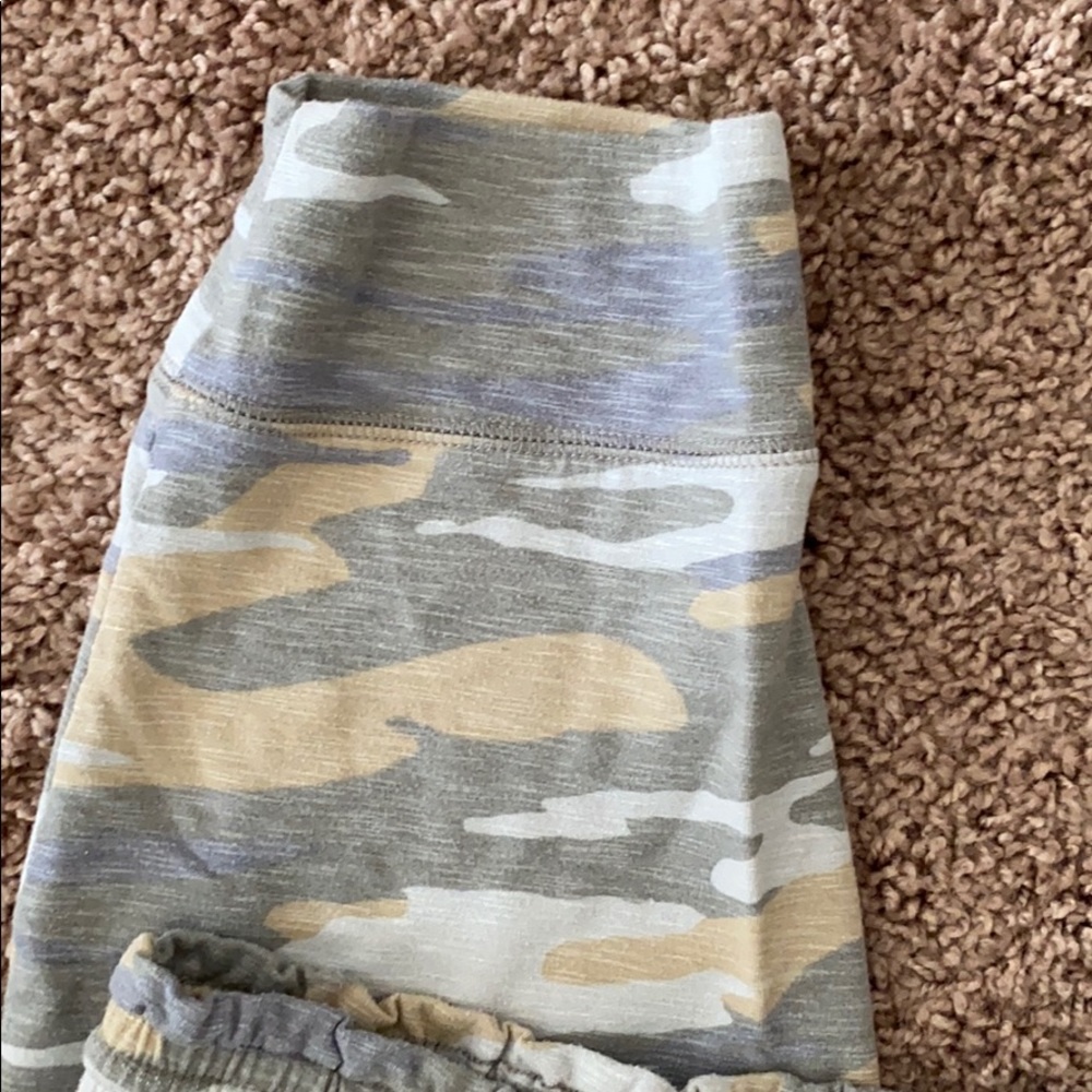 Express Camo Jogger Pants. - Picture 5 of 6